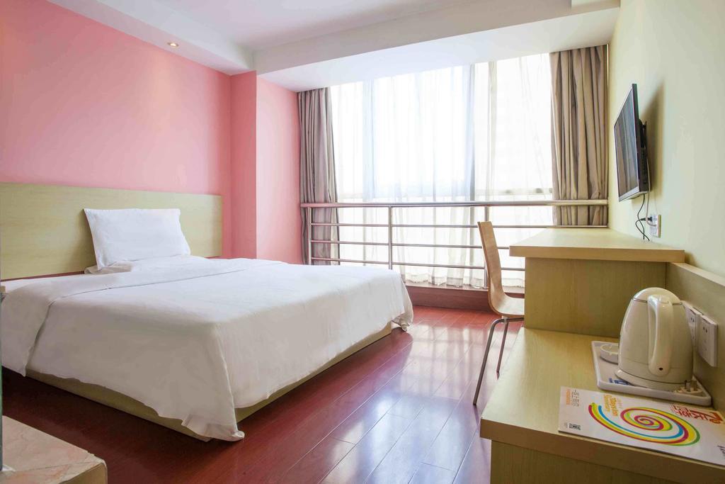 7Days Inn Guangzhou Baiyun International Airport Renhezhen Δωμάτιο φωτογραφία